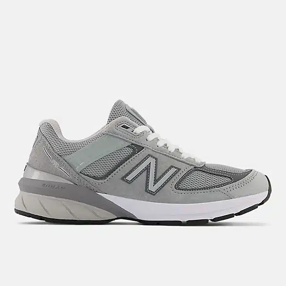 New Balance 990v5 sneakers