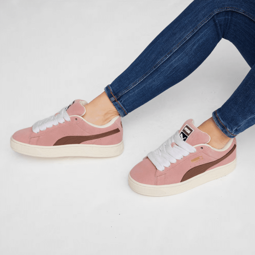 Puma Suede sneakers met spijkerbroek